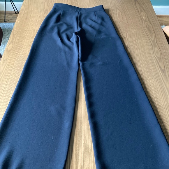 Aritzia black pants size 4 good condition - Picture 3 of 5